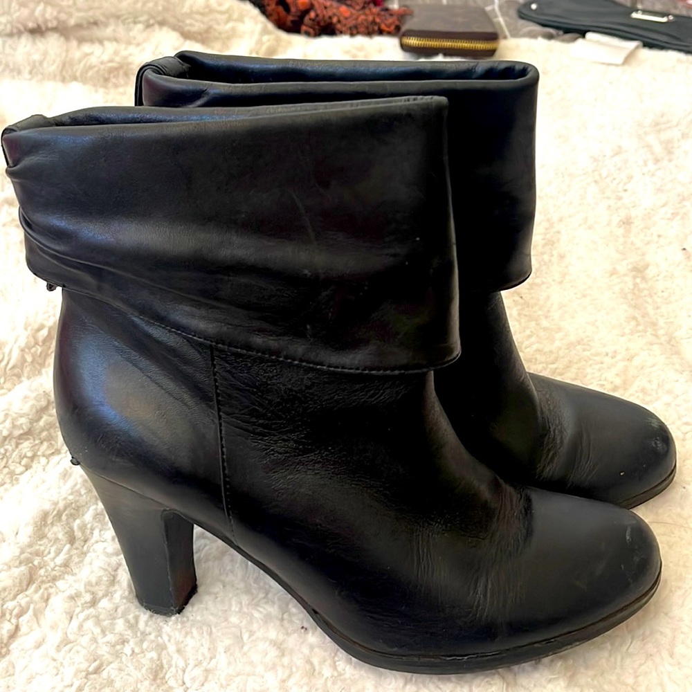 Bcbg ankle boots for women size 6 1/2